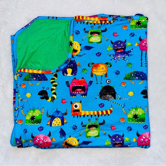 Muse Threads Bamboo Blanket - Picture 2 of 5